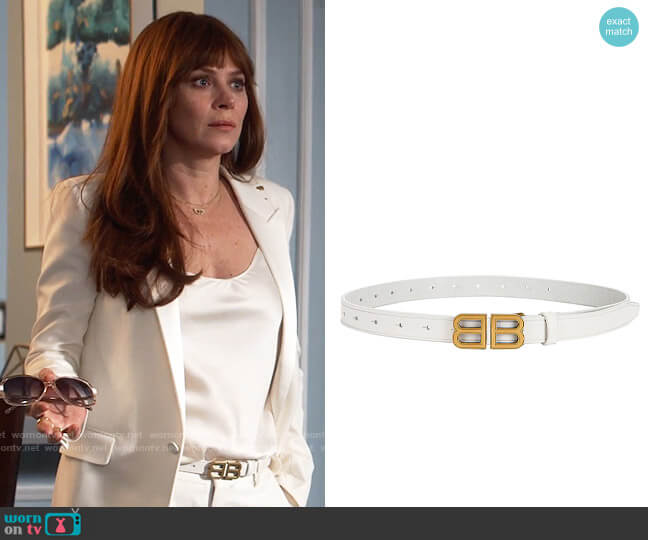 Balenciaga BB Hourglass Belt worn by Nicolette Roman (Anna Friel) on Monarch
