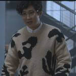 Daniel’s beige printed sweater on Reasonable Doubt