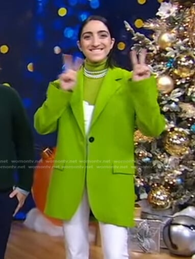 Emily Estefan’s green oversized blazer on Good Morning America