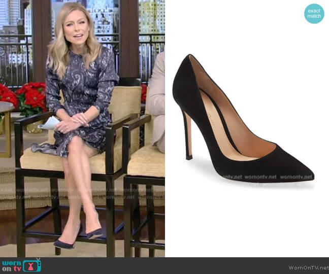 Gianvito Rossi Pointy Toe Pump worn by Kelly Ripa on Live with Kelly and Mark