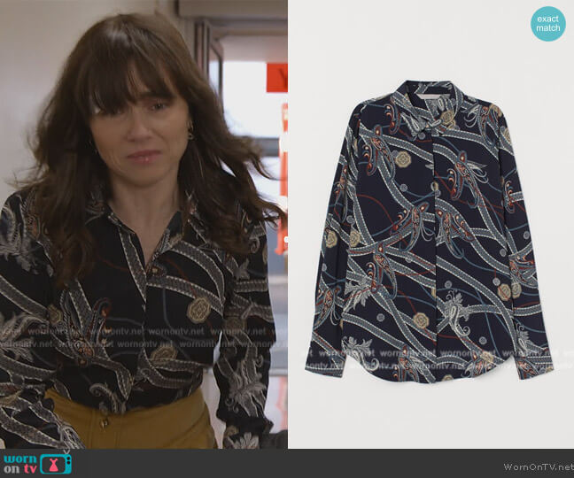 H&M Long Sleeved Blouse in Dark blue Paisley worn by Judy Hale (Linda Cardellini) on Dead to Me