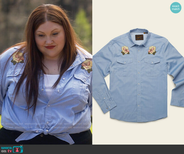 Howler Brothers Gaucho Snapshirt in Irie Hibiscus worn by Gigi Taylor-Roman (Beth Ditto) on Monarch