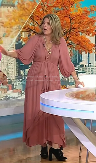 Jenna's pink long sleeve maxi dress on Today