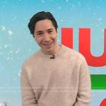 Justin Long’s beige sweater on Today