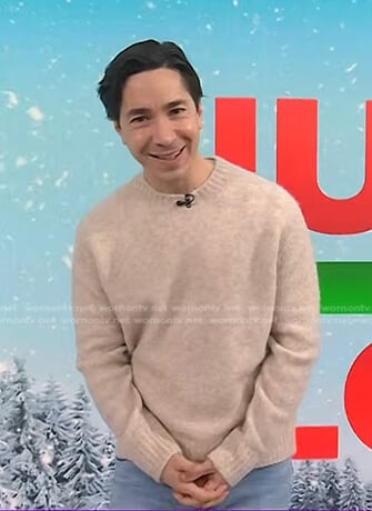 Justin Long’s beige sweater on Today