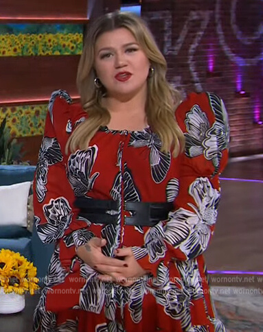 Kelly’s red puff sleeve butterfly print dress on The Kelly Clarkson Show