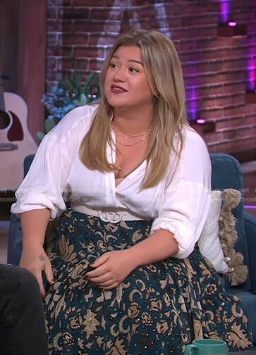 WornOnTV: Kelly's mixed print shirt on The Kelly Clarkson Show, Kelly  Clarkson