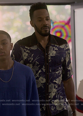 Lewis’s blue floral print shirt on Reasonable Doubt