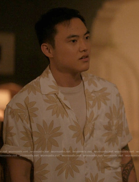 Micah's white flower print shirt on The L Word Generation Q