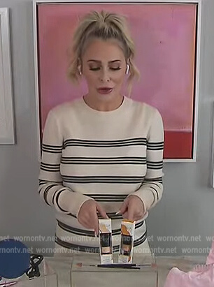 Sadie Murray’s white striped sweatshirt on Extra