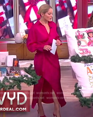 Sara’s pink satin wrap dress on The View