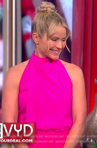 Sara’s pink sleeveless top on The View