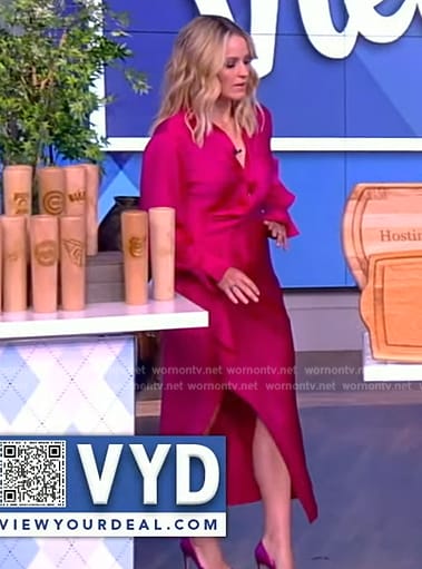 Sara's pink satin wrap dress on The View