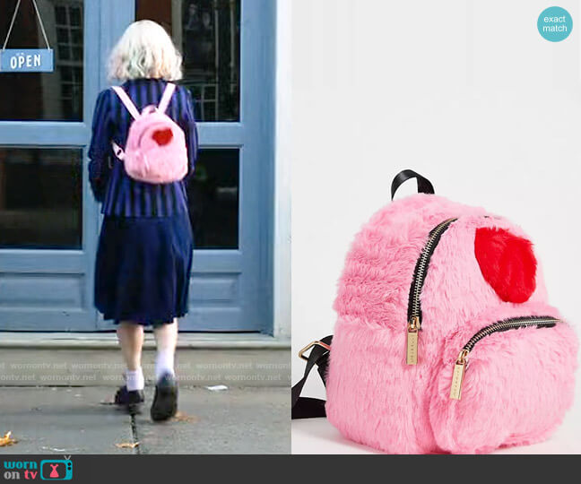 Skinnydip Mini Alba Heart Backpack worn by Enid Sinclair (Emma Myers) on Wednesday