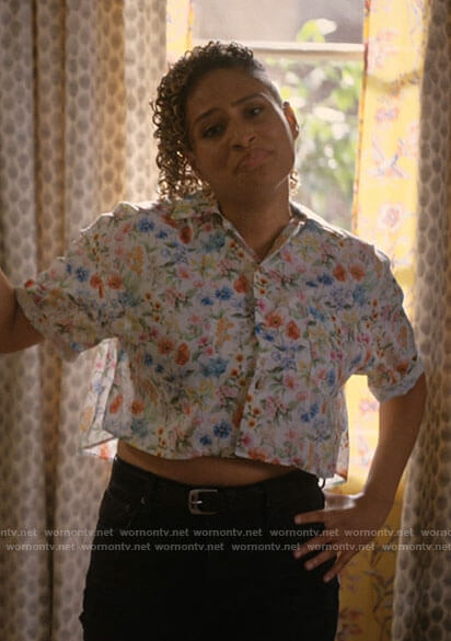 Sophie’s floral cropped shirt on The L Word Generation Q