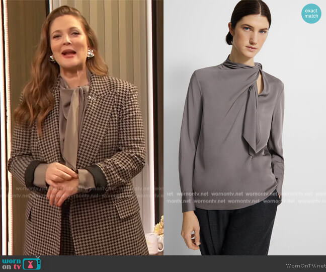 Theory twisted scarf blouse in silk georgette worn by Drew Barrymore on The Drew Barrymore Show