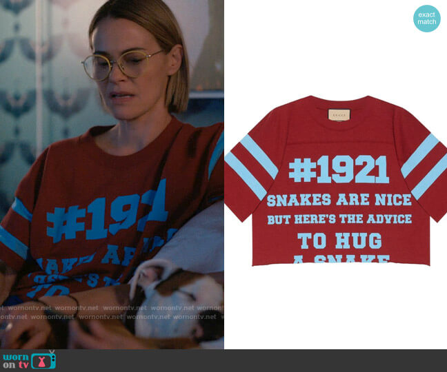 Gucci 1921 L'Aveugle Par Amour cropped T-shirt worn by Alice Pieszecki (Leisha Hailey) on The L Word Generation Q