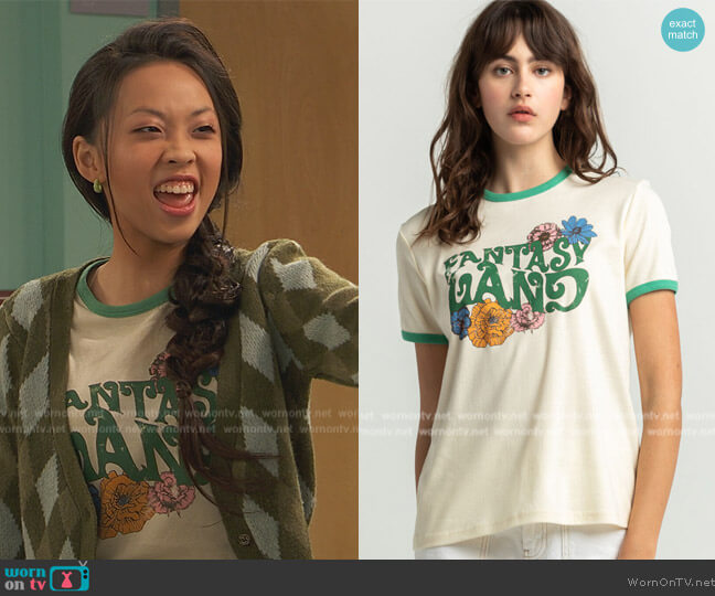 BDG Fantasy Land Womens Oversized Tee worn by Ivy (Emmy Liu-Wang) on Ravens Home