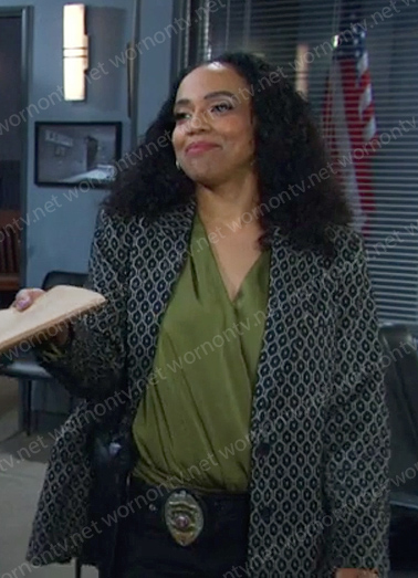 Jada's geometric jacket on Days of our Lives