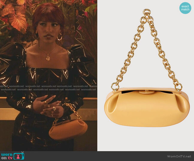 Yuzefi Baton with Gold Chain in Honey worn by Monet de Haan (Savannah Lee Smith) on Gossip Girl