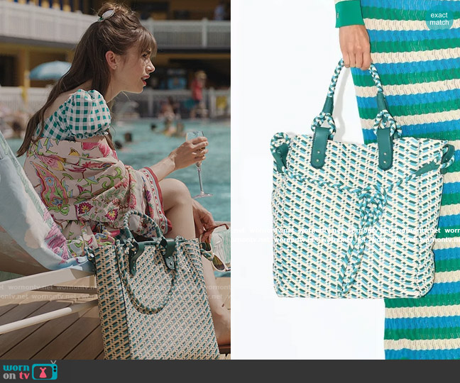 Dodo Bar Or Kim Tote worn by Emily Cooper (Lily Collins) on Emily in Paris