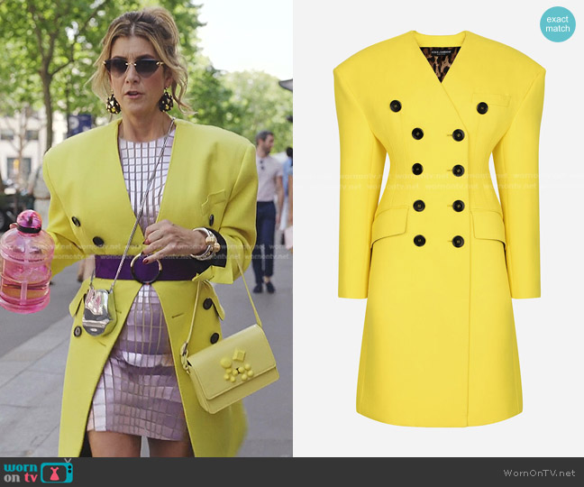 Dolce & Gabbana Woolen Coat with Contrasting Buttons worn by Kate Walsh (Madeline) on Emily in Paris
