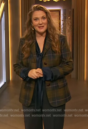 Drew’s navy tie neck blouse and plaid blazer on The Drew Barrymore Show