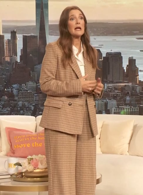 Drew's check blazer and pants on The Drew Barrymore Show
