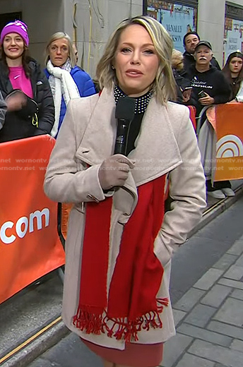 Dylan’s grey wrap coat on Today