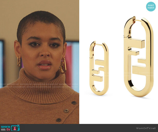 Fendi O’Lock Single Earring in Small worn by Julien Calloway (Jordan Alexander) on Gossip Girl