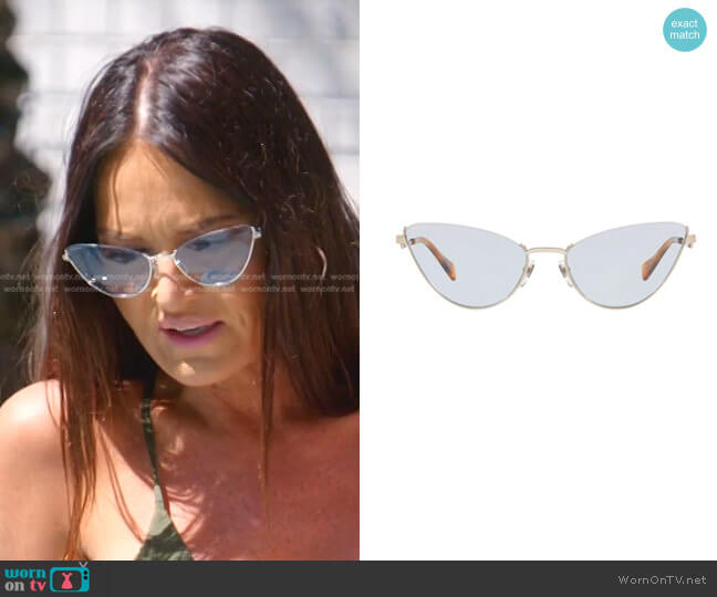 Gucci Cat-Eye Wavy-Frame Sunglasses worn by Lisa Barlow on The Real Housewives of Salt Lake City