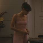 Harper’s pink dotted dress and chain mules on The White Lotus