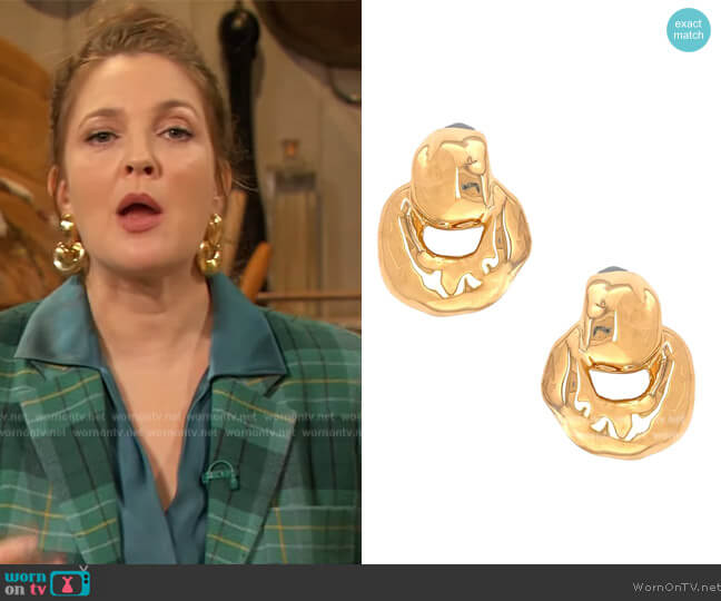 Jennifer Miller Clip On Doorknocker Earrings worn by Drew Barrymore on The Drew Barrymore Show