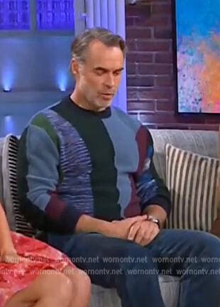 Murray Bartlett's blue knit stripe sweater on The Kelly Clarkson Show