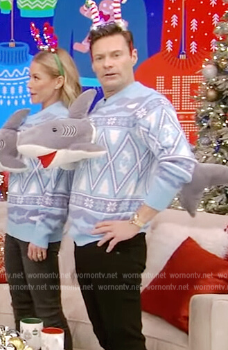Ryan’s 3d shark Christmas sweater on Live with Kelly and Ryan