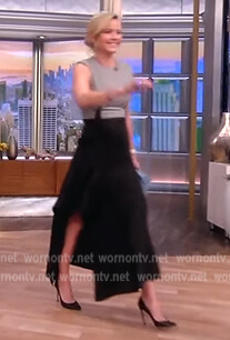 Sara's two-tone dress on The View