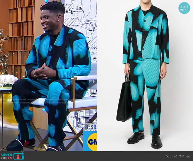 Homme Plissé Issey Miyake Abstract-Pattern Plissé Effect Shirt and Trousers worn by Samuel Arnold on Good Morning America