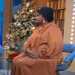 Stacey Abrams’s brown pleated dress on Good Morning America
