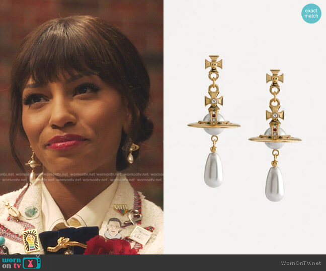 Vivienne Westwood Pearl Drop Earrings worn by Monet de Haan (Savannah Lee Smith) on Gossip Girl