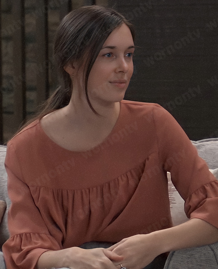Willow's coral tiered maternity top on General Hospital