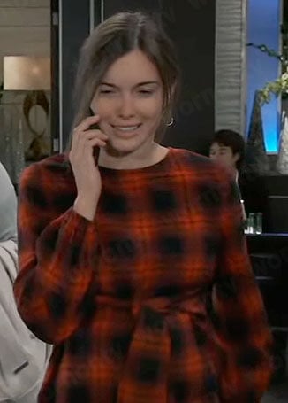 Willow’s red plaid maternity top on General Hospital