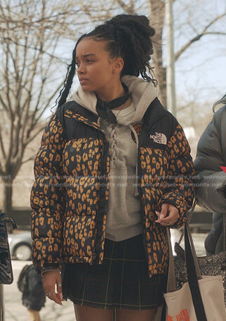 Zoya's black and yellow leopard puffer jacket on Gossip Girl