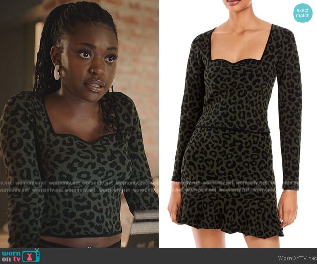 Aqua Animal Print Jacquard Pullover Top worn by Tasha Rivers (Zuri Reed) on National Treasure: Edge of History