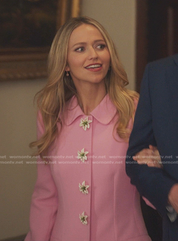 Jessica Bradley's pink floral button coat on Gossip Girl