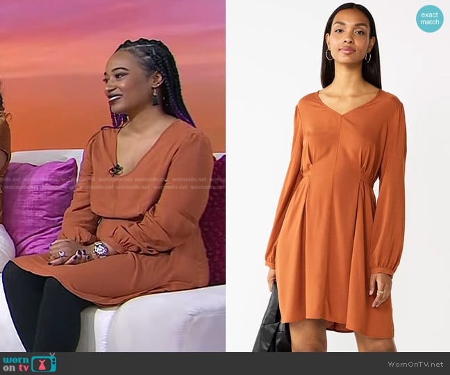 WornOnTV: Shani Tran’s orange v-neck dress on Today | Clothes and ...