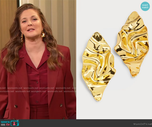 Crumpled Gold Large Post Earrings by Alexis Bittar worn by Drew Barrymore on The Drew Barrymore Show