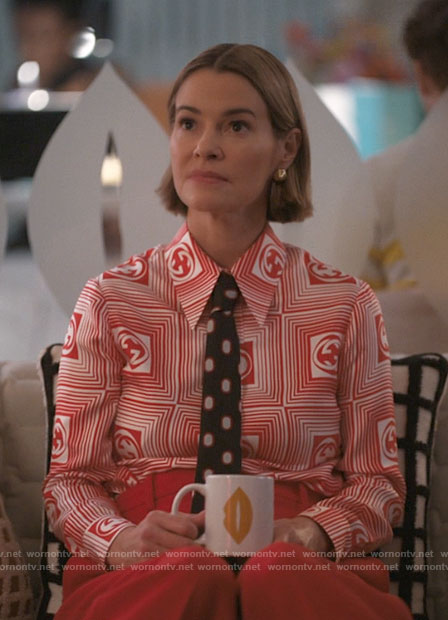 Alice’s red and white printed shirt on The L Word Generation Q