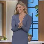 Amanda’s blue ribbed midi dress on The Talk