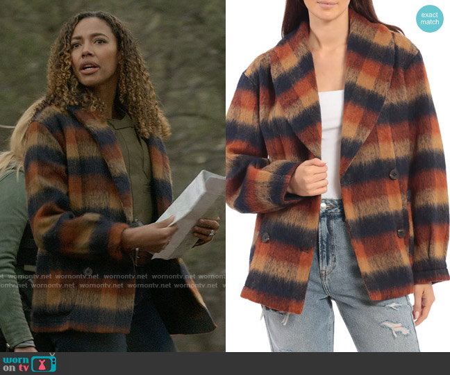 Cassie’s checked jacket on Big Sky