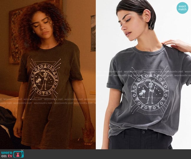 BDG at Urban Outfitters Summer Skeleton Tarot Card Tee worn by Ginny Miller (Antonia Gentry) on Ginny & Georgia